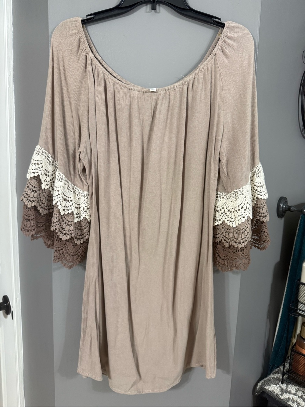 Umgee Taupe Peasant Tunic with Cream & Brown Crochet Sleeves